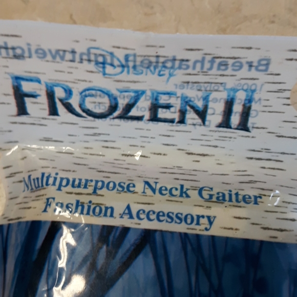 NIP Frozen II Elsa neck gaiter 2pk age 4 & up - Picture 3 of 4
